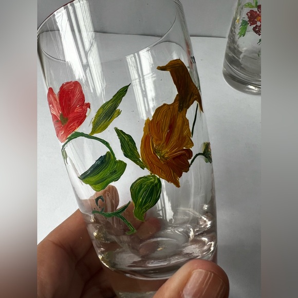 Set of 6 Vintage Painted Glasses - Picture 6 of 13